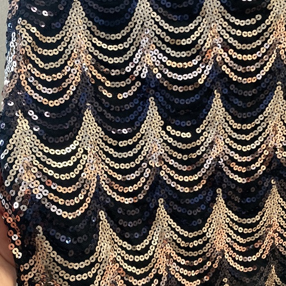 Sequin mini skirt - Picture 2 of 3